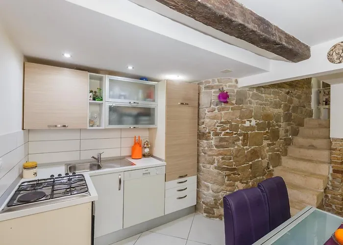 Feriehus Seaside House Kastel Stafilic, - 11165 *